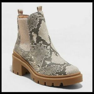 Women's Cai Snake Print Double Gore Combat Boots - Universal Thread Gray 5.5